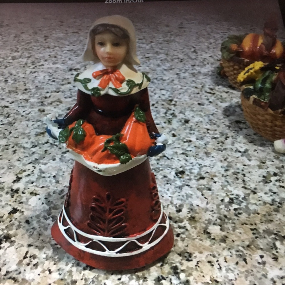 FIGURINE - Picture 4 of 4
